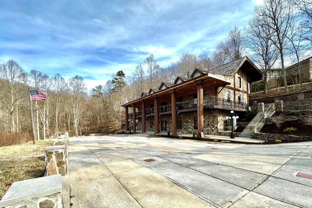 5 Bedroom Estate Near Casino And Downtown Bristol Exterior foto